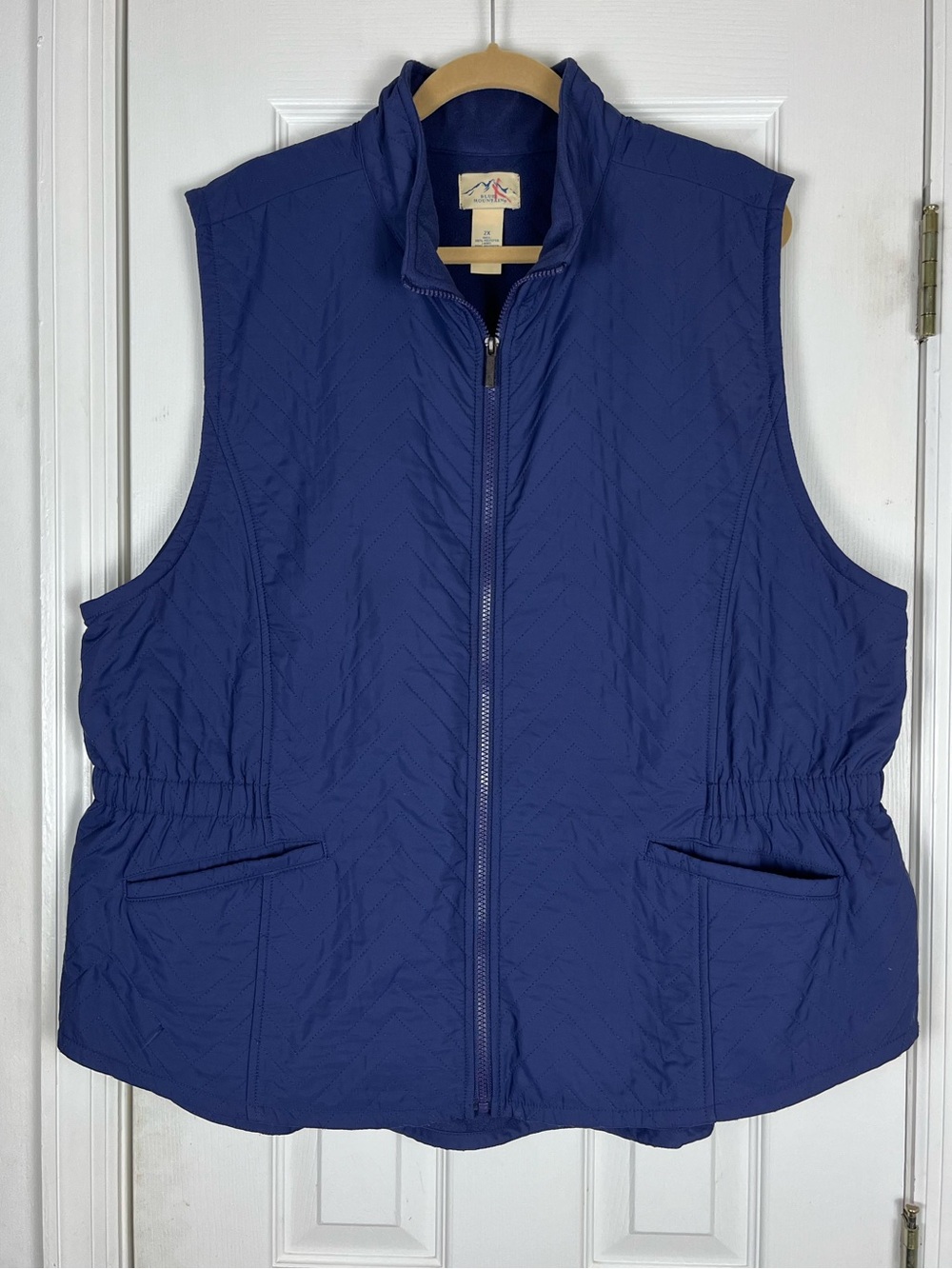 Blue Mountain Sporty Women’s 2X Navy Blue Quilted Fleece Lined Vest Outdoor